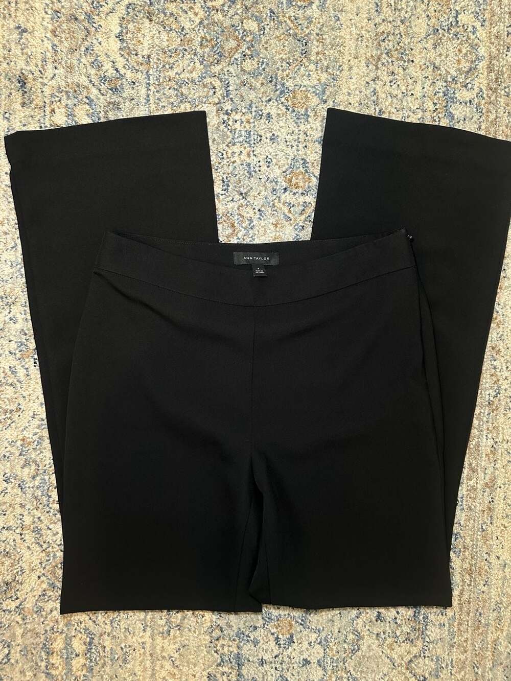 Ann Taylor Black Side Zip Pants Size 0